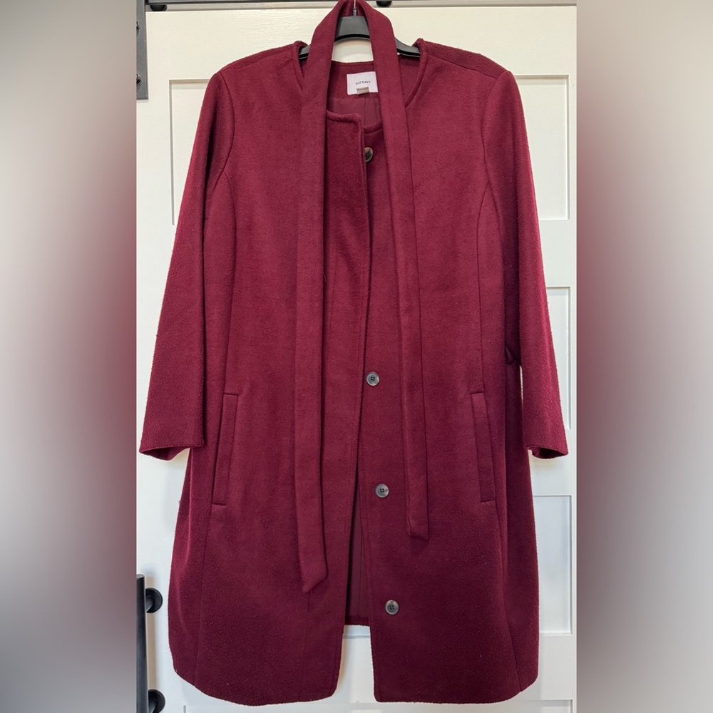 Elegant Burgundy Women's Coat